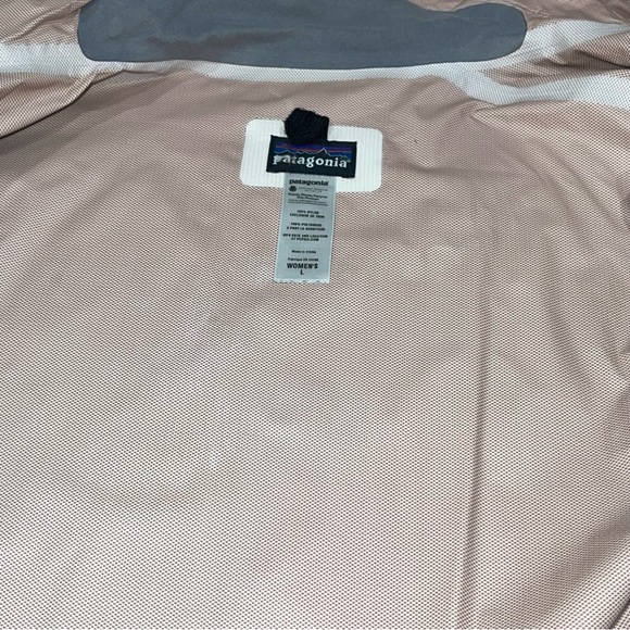 Patagonia Water Proof Jacket - Picture 15 of 16